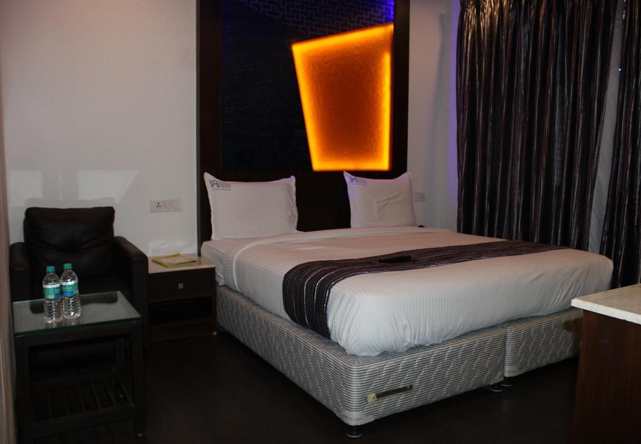 Hotel M Grand Ченнаи Экстерьер фото